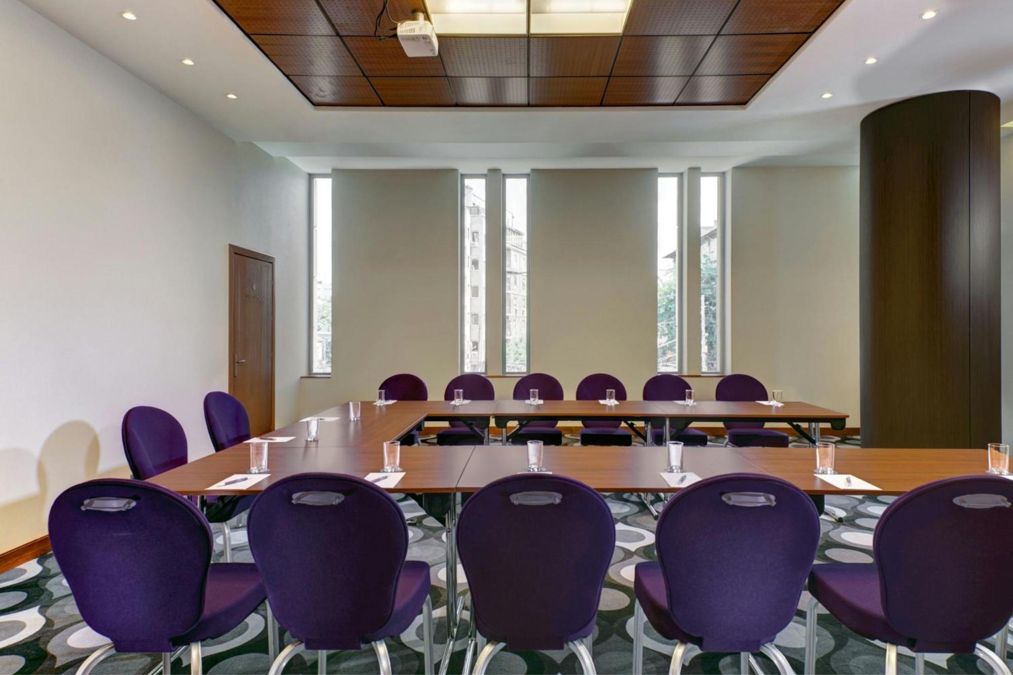 Sheraton Bucharest Hotel Eksteriør bilde Meeting room